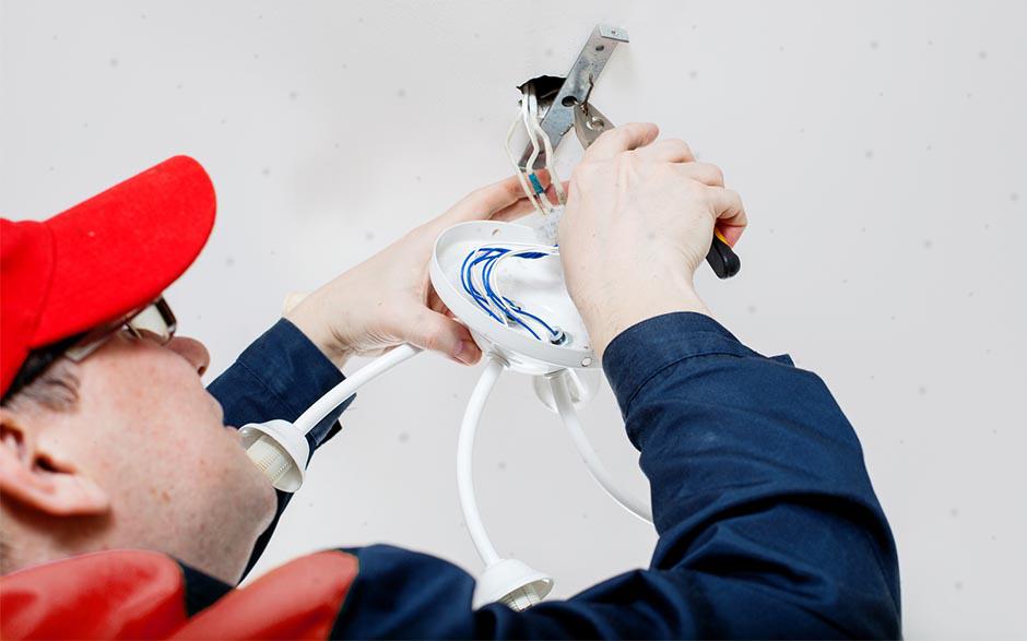 cherche électricien pas cher Clichy